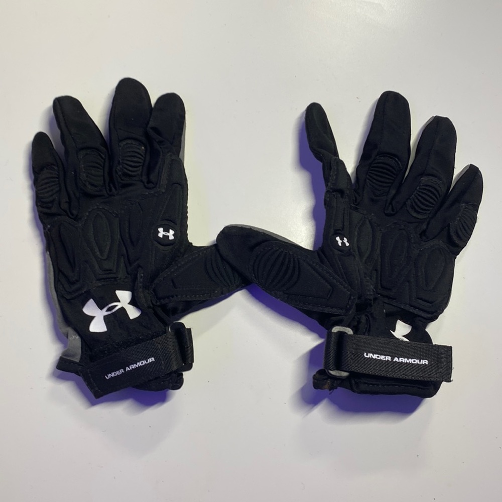 UA Athletic Gloves